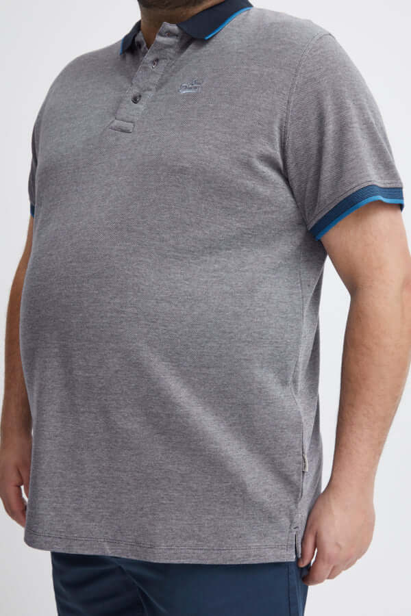 Blend Polo Grote Maten in grijs met knoopsluiting en blauwe accenten, passend voor maten 2XL tot 6XL.
