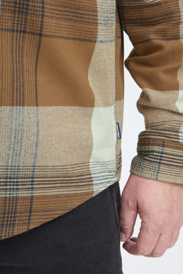 Shirt heren grote maten bruin – detail boord