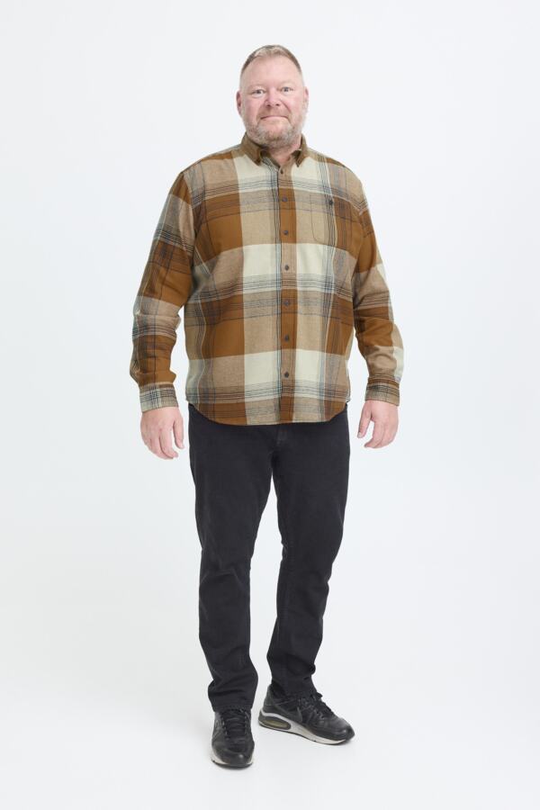 Shirt heren grote maten Caramel Café – voorzijde model