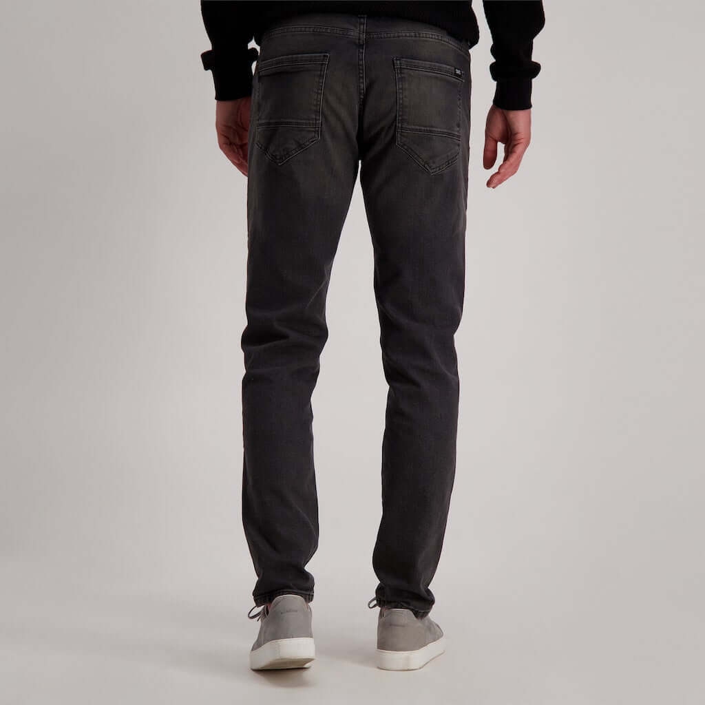 Cars Jeans Blast zwarte stretch jeans met slim fit en 5 pocket model, achterkant gezien.