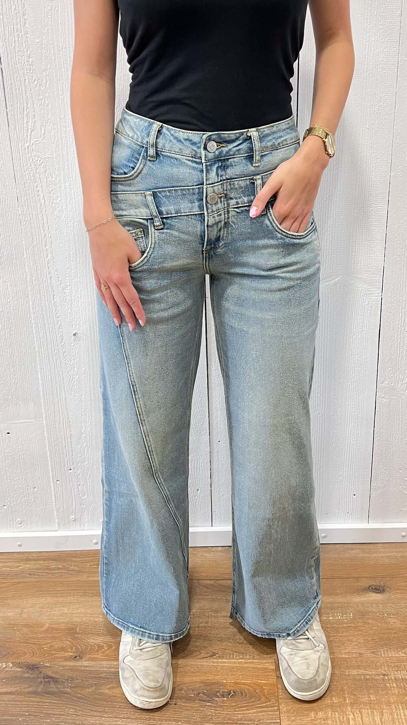 Toxik3 Double Jeans Wide Leg in blauw met hoge taille, 5-pocket model, comfortabel en trendy.