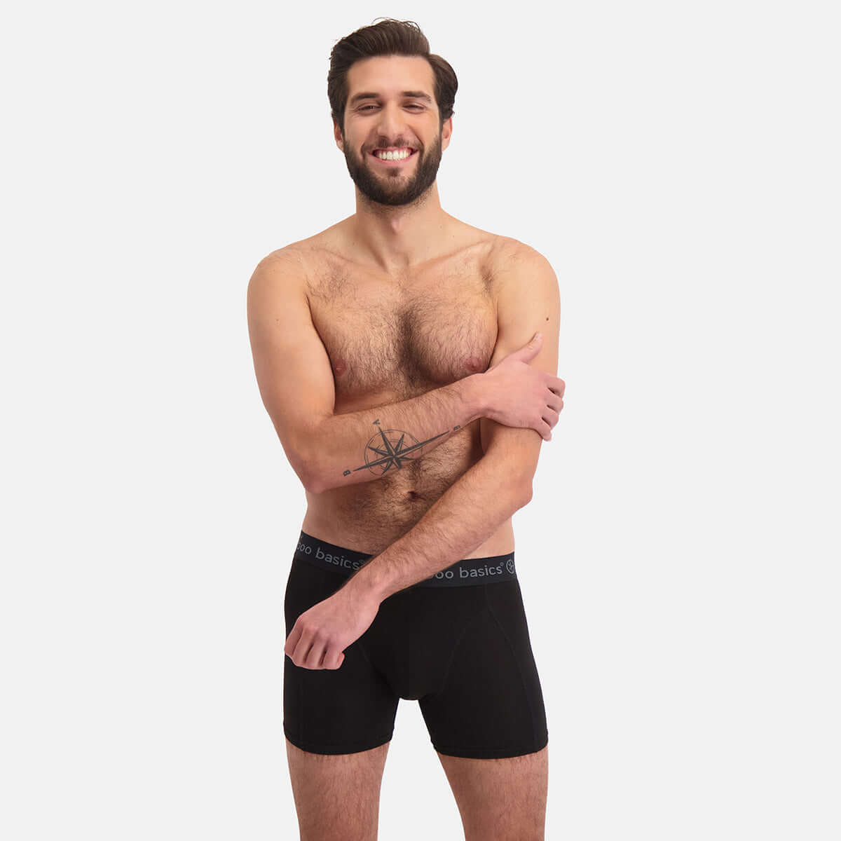 Boxershort RICO 011 Black + Jeans + Blue (3-pack) model met een brede glimlach en een comfortabele pasvorm.