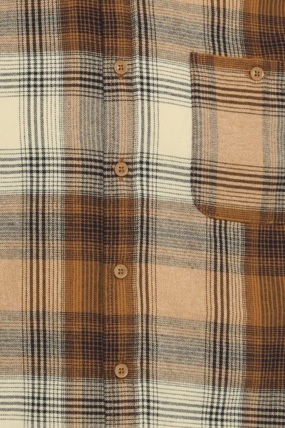 Shirt heren grote maten Caramel Café – voorzijde close up print