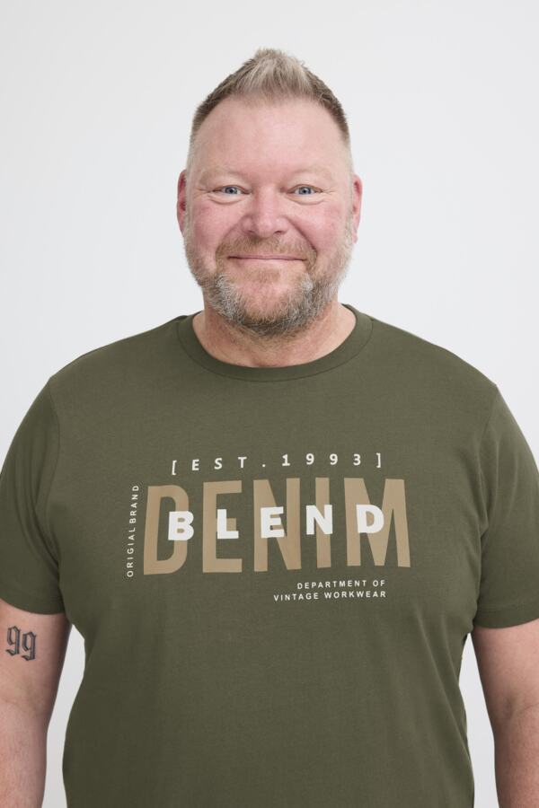 BHKIMAN tee heren grote maten Forest Night – voorzijde close up