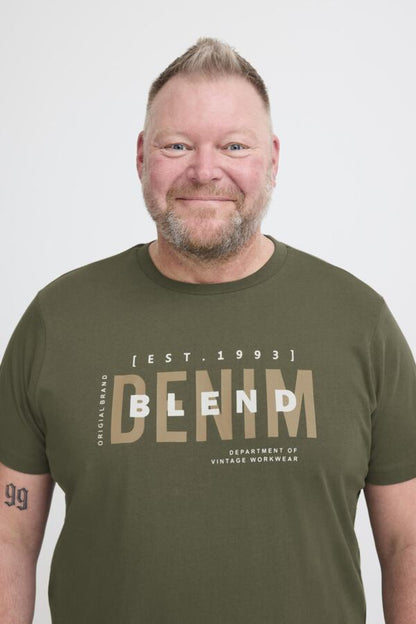 BHKIMAN tee heren grote maten Forest Night – voorzijde close up