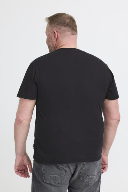 BHKIMAN tee heren grote maten zwart – achterzijde model
